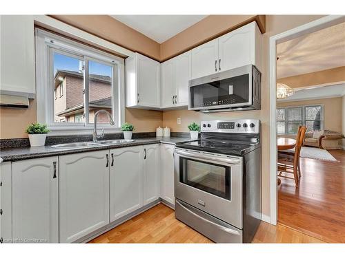 59 Nith River Way, Ayr, ON - Indoor Photo Showing Kitchen