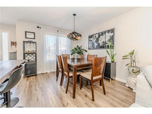 518 Mortimer Drive, Cambridge, ON - Indoor Photo Showing Dining Room