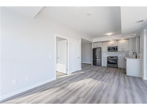 1311-108 Garment Street, Kitchener, ON - Indoor Photo Showing Kitchen