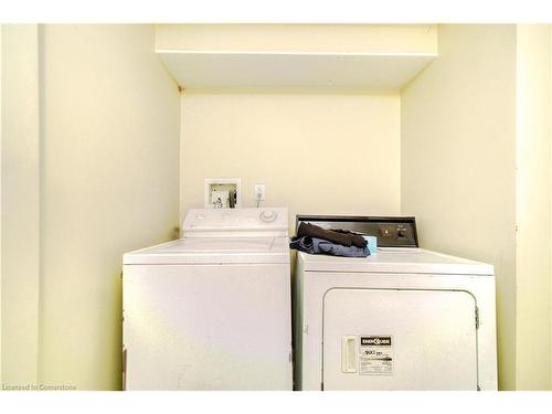 13 Brooklyne Road, Cambridge, ON - Indoor Photo Showing Laundry Room