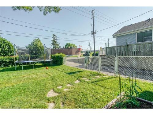 13 Brooklyne Road, Cambridge, ON - Outdoor