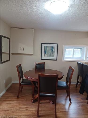 13 Brooklyne Road, Cambridge, ON - Indoor Photo Showing Dining Room