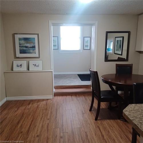 13 Brooklyne Road, Cambridge, ON - Indoor Photo Showing Dining Room