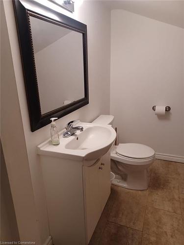 13 Brooklyne Road, Cambridge, ON - Indoor Photo Showing Bathroom