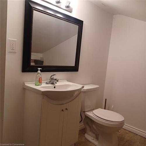 13 Brooklyne Road, Cambridge, ON - Indoor Photo Showing Bathroom