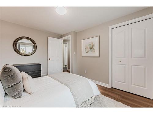 214 Misty Court, Kitchener, ON - Indoor Photo Showing Bedroom