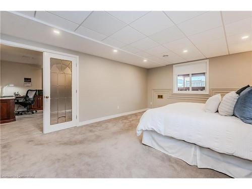 214 Misty Court, Kitchener, ON - Indoor Photo Showing Bedroom