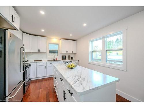 1719 Snyders Road E, Petersburg, ON - Indoor Photo Showing Kitchen With Double Sink