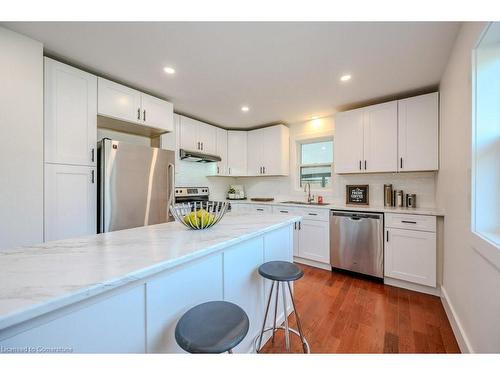 1719 Snyders Road E, Petersburg, ON - Indoor Photo Showing Kitchen