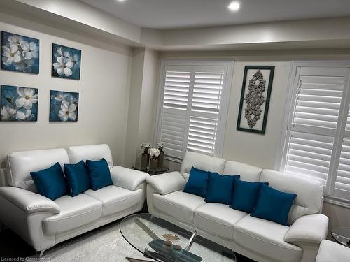 113 Chandler Terrace, Woodstock, ON - Indoor Photo Showing Living Room