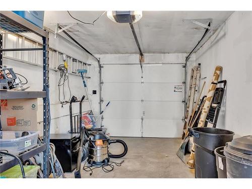 914 Ivy Court, Oshawa, ON - Indoor Photo Showing Garage