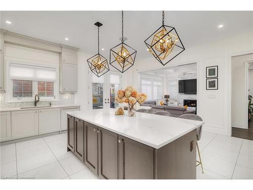 19 Gladiolus Street, Brampton, ON - Indoor Photo Showing Kitchen