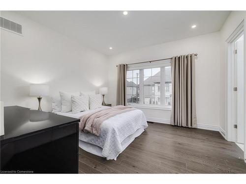 19 Gladiolus Street, Brampton, ON - Indoor Photo Showing Bedroom