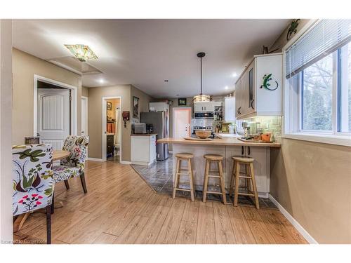 32 Holly Trail, Puslinch, ON - Indoor Photo Showing Other Room