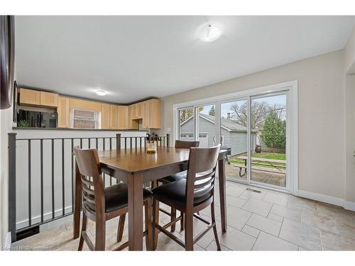 51 Scrimger Avenue, Cambridge, ON - Indoor Photo Showing Dining Room