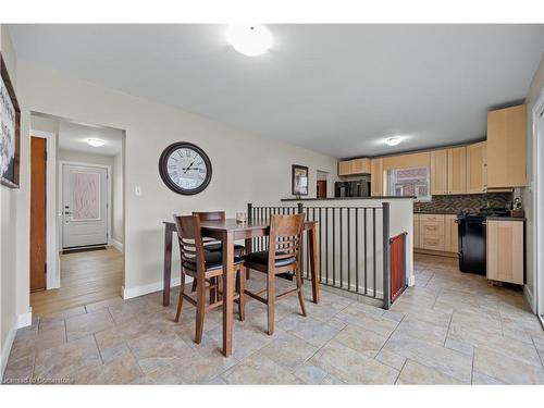 51 Scrimger Avenue, Cambridge, ON - Indoor Photo Showing Dining Room