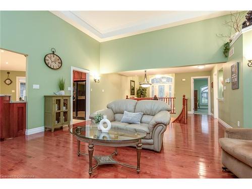 41 Pintail Drive, Elmira, ON - Indoor Photo Showing Living Room