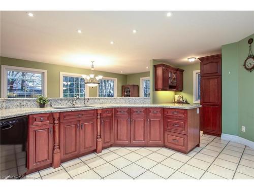 41 Pintail Drive, Elmira, ON - Indoor Photo Showing Kitchen