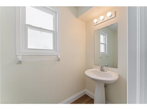 408 Speckled Alder Street, Waterloo, ON - Indoor Photo Showing Bathroom