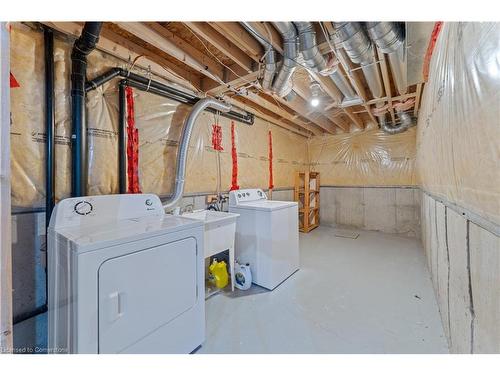 408 Speckled Alder Street, Waterloo, ON - Indoor Photo Showing Laundry Room