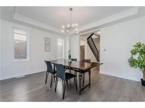 261 Broadacre Drive, Kitchener, ON - Indoor Photo Showing Dining Room