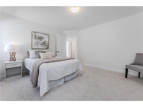 261 Broadacre Drive, Kitchener, ON - Indoor Photo Showing Bedroom