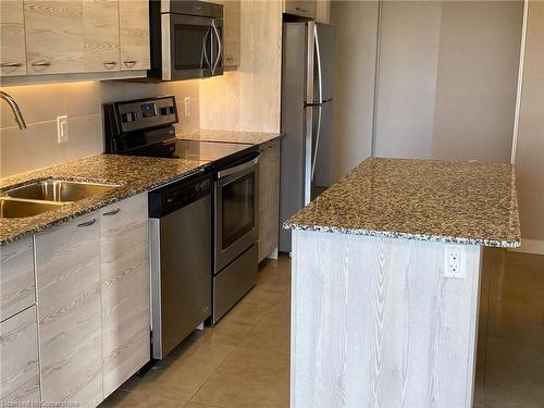 404-280 Lester Street, Waterloo, ON - Indoor Photo Showing Kitchen With Stainless Steel Kitchen With Double Sink With Upgraded Kitchen