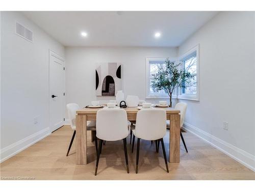 121 Lake Avenue Drive, Stoney Creek, ON - Indoor Photo Showing Dining Room