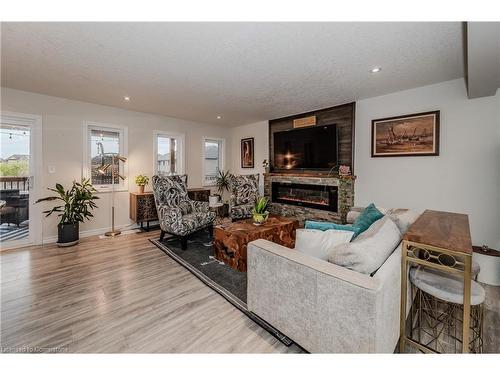 87 Hollybrook Trail, Kitchener, ON - Indoor Photo Showing Living Room With Fireplace