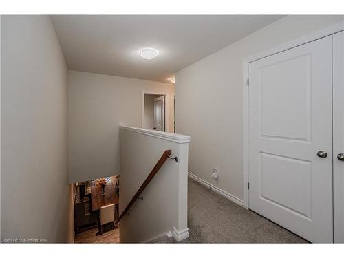 87 Hollybrook Trail, Kitchener, ON - Indoor Photo Showing Other Room