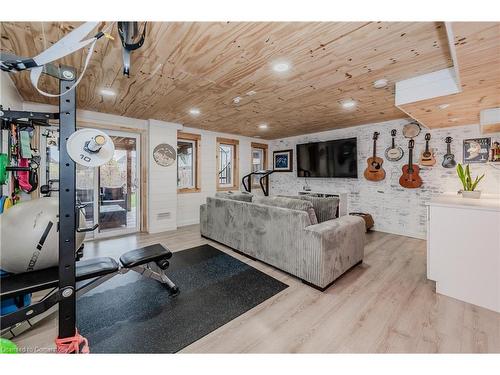 87 Hollybrook Trail, Kitchener, ON - Indoor Photo Showing Gym Room