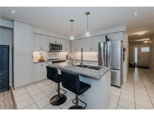 87 Hollybrook Trail, Kitchener, ON - Indoor Photo Showing Kitchen With Upgraded Kitchen