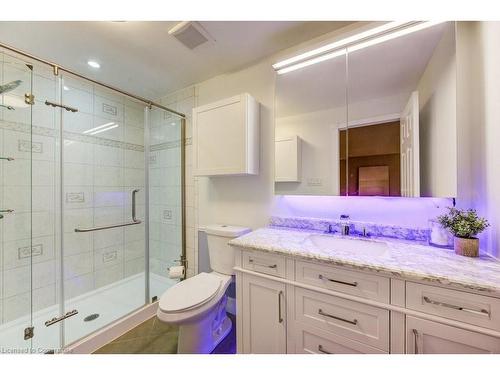 1-494 Beechwood Drive, Waterloo, ON - Indoor Photo Showing Bathroom