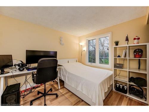 1-494 Beechwood Drive, Waterloo, ON - Indoor