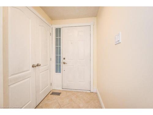 1-494 Beechwood Drive, Waterloo, ON - Indoor Photo Showing Other Room