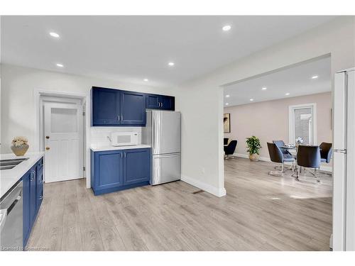 124 St George Street, Kitchener, ON - Indoor Photo Showing Kitchen