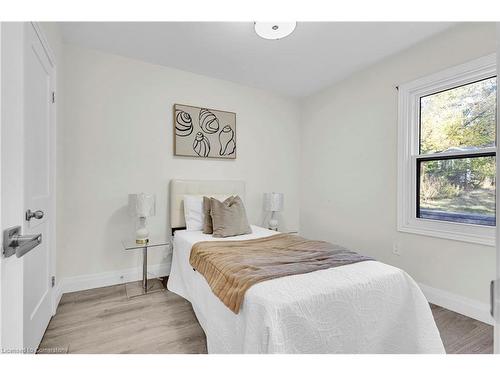 124 St George Street, Kitchener, ON - Indoor Photo Showing Bedroom