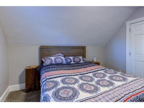 370 Main Street E, Palmerston, ON - Indoor Photo Showing Bedroom