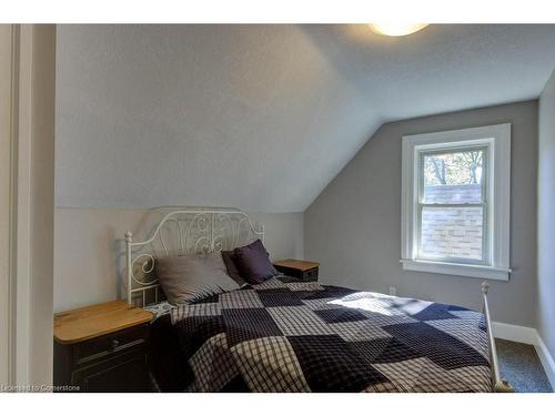 370 Main Street E, Palmerston, ON - Indoor Photo Showing Bedroom