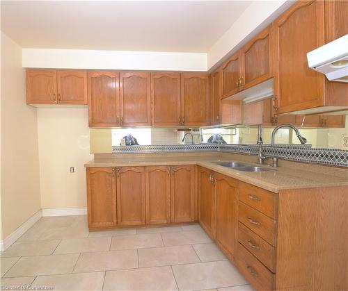 72 Nutcracker Street, Cambridge, ON - Indoor Photo Showing Kitchen With Double Sink