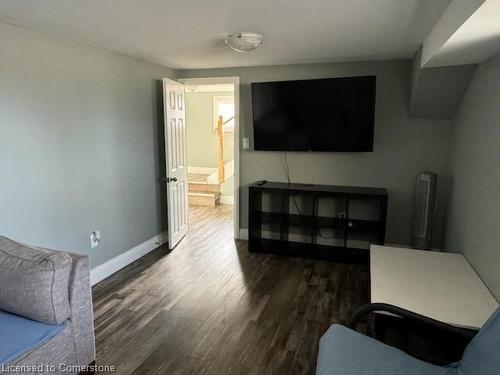 2 Browns Lane Lane, Wasaga Beach, ON - Indoor Photo Showing Living Room