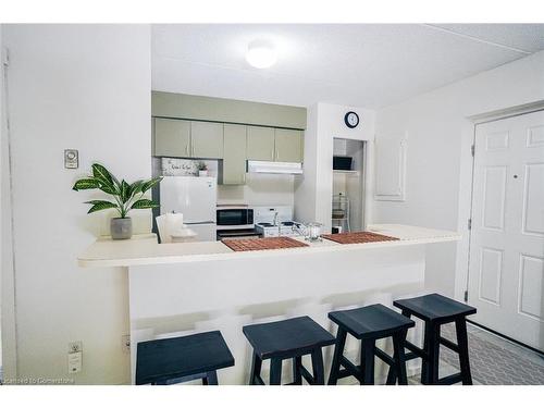 48-19 Dawson Drive, Collingwood, ON - Indoor Photo Showing Kitchen