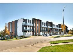 211-5 Wake Robin Drive  Kitchener, ON N2E 3L2