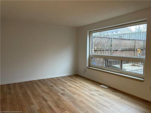 5-280 Thaler Avenue, Kitchener, ON - Indoor Photo Showing Other Room