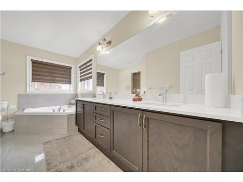 1161 Upper Thames Drive, Woodstock, ON - Indoor Photo Showing Bathroom