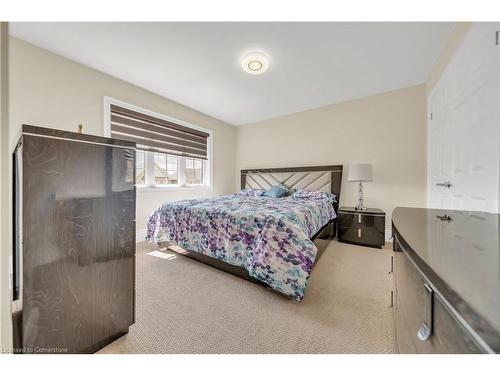 1161 Upper Thames Drive, Woodstock, ON - Indoor Photo Showing Bedroom