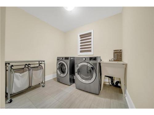 1161 Upper Thames Drive, Woodstock, ON - Indoor Photo Showing Laundry Room