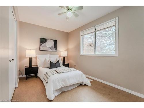 7 Daytona Street, Kitchener, ON - Indoor Photo Showing Bedroom