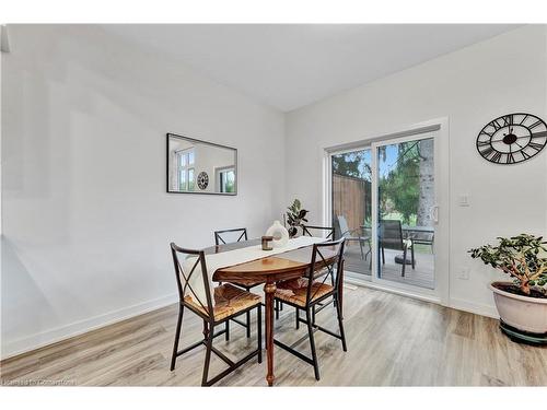 42-110 Fergus Ave, Kitchener, ON - Indoor Photo Showing Dining Room