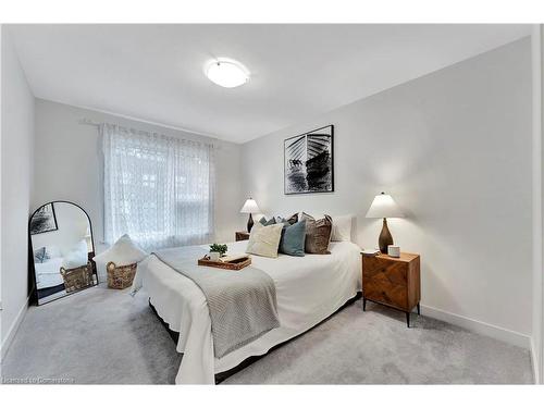 42-110 Fergus Ave, Kitchener, ON - Indoor Photo Showing Bedroom